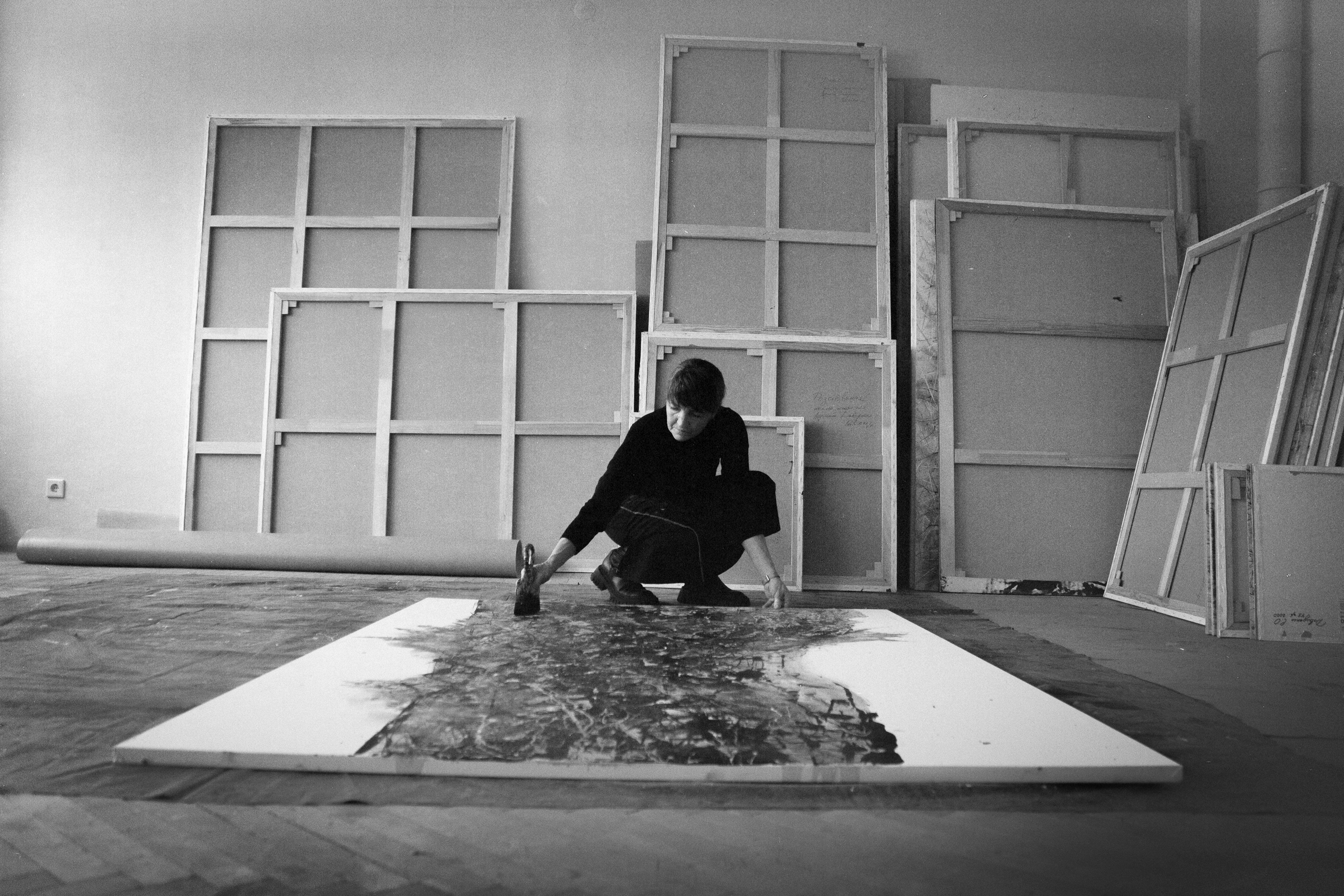 Портрет митця Людмила Давиденко, який працює у стилі митець (Lviv, Україна) Фото 3 з 6.