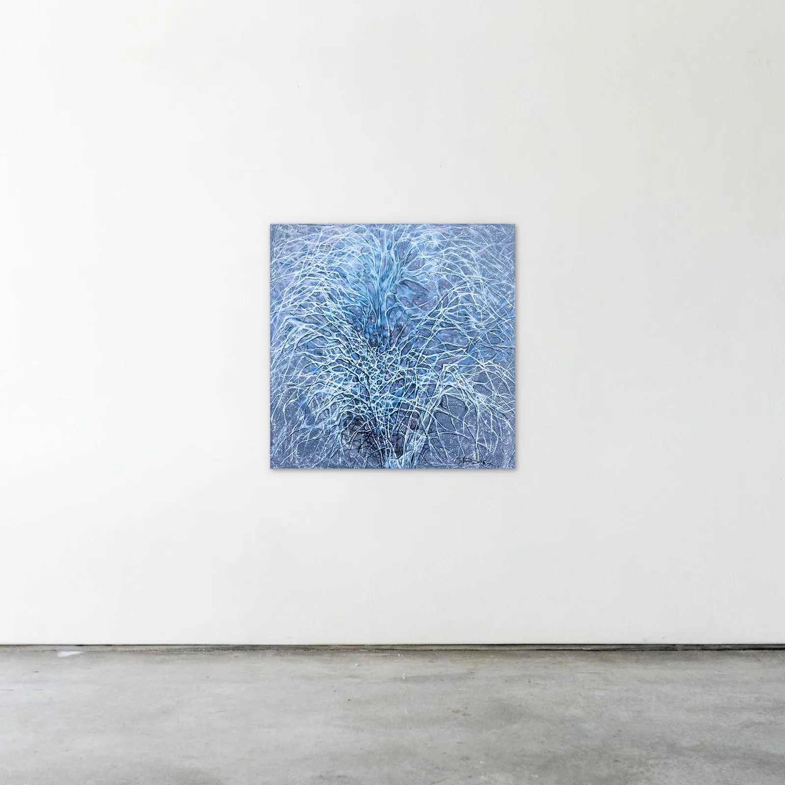 Image of Flower 2 by Liudmyla Davydenko, size: 70x70 см, made of oil/canvas, Painting medium, part of the Isolines series, priced at €800 Photo 2 of 2.